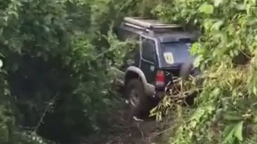 Car off road challenge on the danger road #car #travel #rapter #supercar #superm