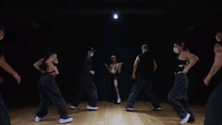 BLACKPINK - LISA "MONEY" Dance Practice