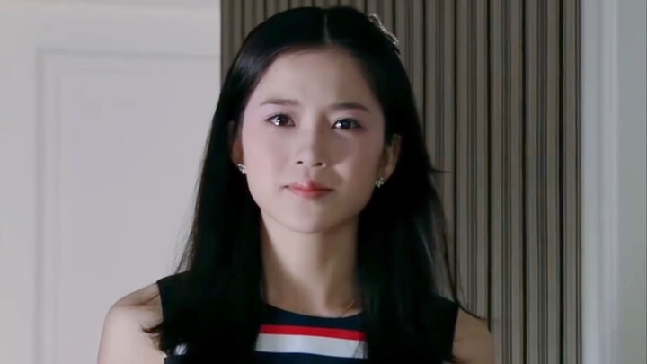 Oh my god, she really was so many people’s ideal before she had plastic surgery!