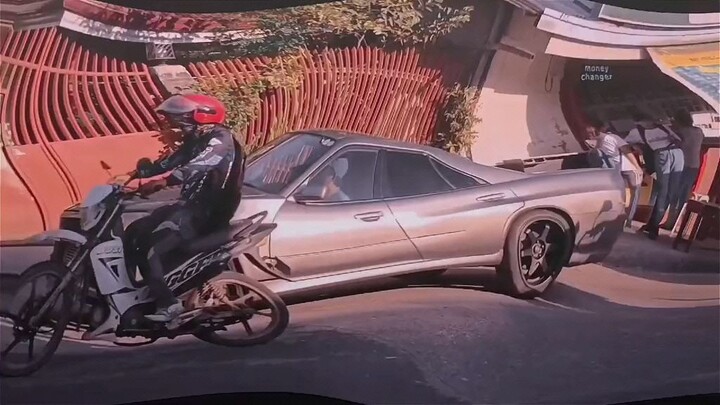 mahirap lang daw, pero de nila alam 1m ang build