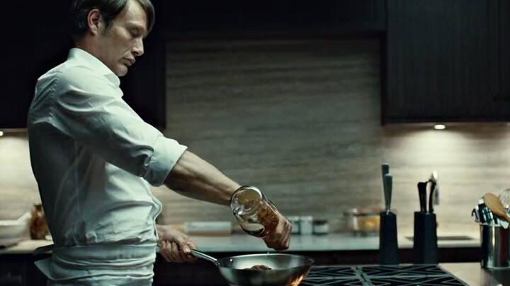 Uncle Ba has thousands of evidences, but Sheriff Lao Hei takes half of them!