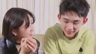 [Zhang Zifeng✖️Rong Zishan] Năm sau anh sẽ không gọi em là chị, suy nghĩ của anh có chút hoang đường