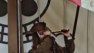 Captain Jack vs. the fake fall Xiao Nan Niang?