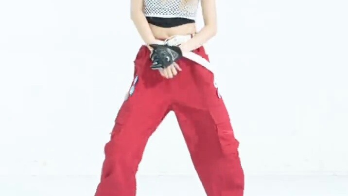 Low-profile version of BATTER UP "Weekly Idol" straight shot | BABY MONSTER RAMI Shenxia blue positi