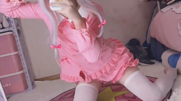 เหล่าผู้รักโลลิต้าของอิซึมิ ซากิริ กำลังต่อแถวเพื่อกินไข่สีม่วง!