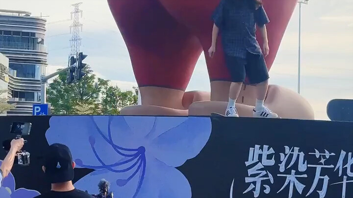 تحدي التزلج على الجدار بارتفاع 2 متر: كم شخصًا سيتمكن من النجاح؟