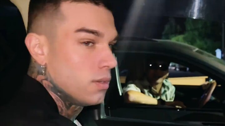 Kamu tidak akan pernah tahu apa yang baru saja dialami orang di hadapanmu, berapa banyak kekesalan y