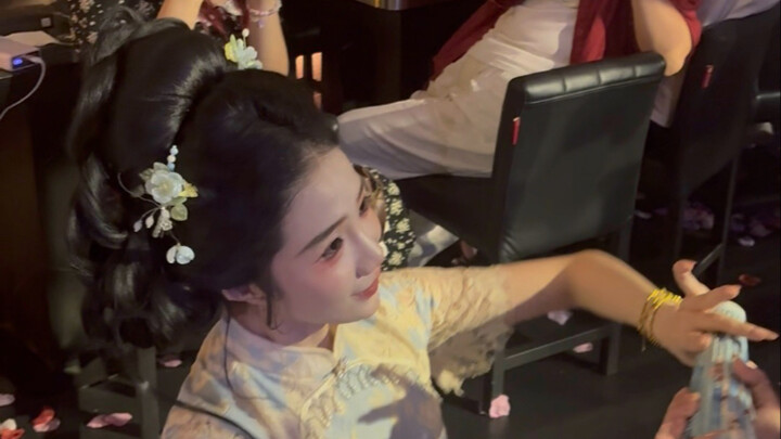 رقصة البوينغ للشباب، كلمة واحدة: أنيق!