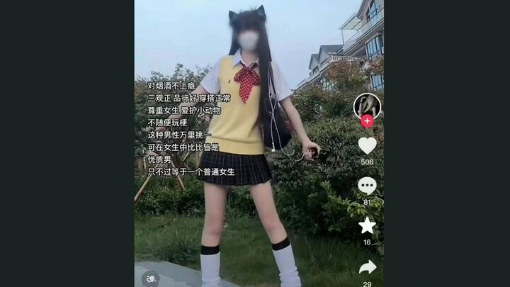 Episode 66 of the Internet’s Cringeworthy Pics: Turns Out This Is What a “Right-Sided” Guy Looks Lik