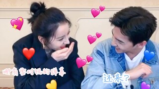 【Kẹo chi tiết】Cái tai đỏ lên, cái vẻ nóng bỏng, cái nụ cười ấy của Dương Dương… tôi chẳng thể nào th