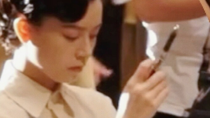 [Joseph Man] Let me tell you a secret: Li Ningyu can't spin a pen! Hahaha~