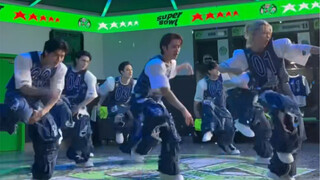 Super Bowl MV拍摄幕后视频三 又是哪个显眼包？