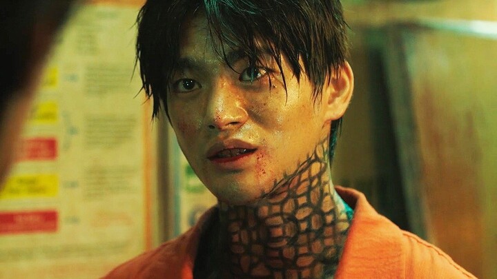 Thugs rebel in a mobile sea prison! Trailer for the Korean sci-fi action film "Wolf Hunt"