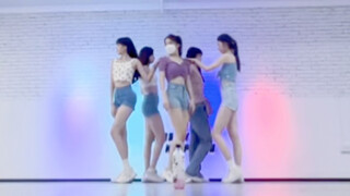 [Qiaoqiao] Seluruh layar penuh dengan kaki panjang! ! Ruang latihan naik turun~I Eddie masih bisa be