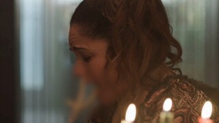 女人只是打了个喷嚏，结果却喷出两条虫子