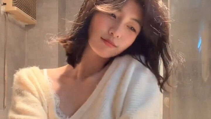 【Crush Alert #111】The “Face of a Million” Plan: Take This Chestnut—A Natural Cuddler with Hidden Sch