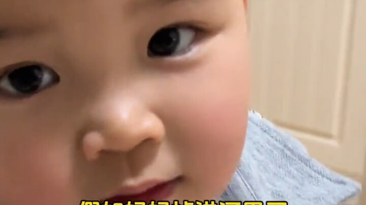Super-cute baby’s adorable smile—so innocent and heart-melting!