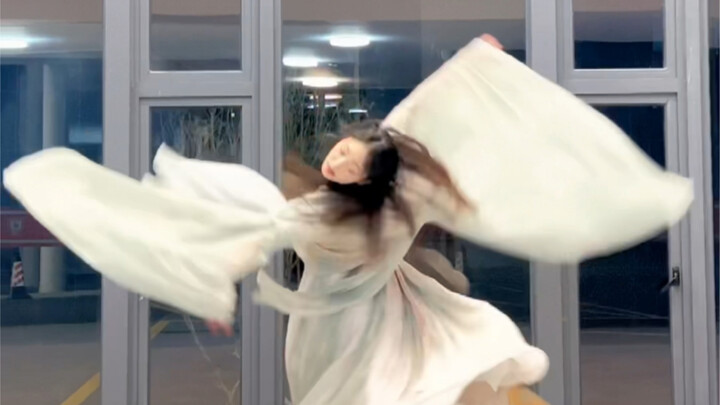 Yu Ji, oh Yu Ji, do you regret it? (Hanfu version)