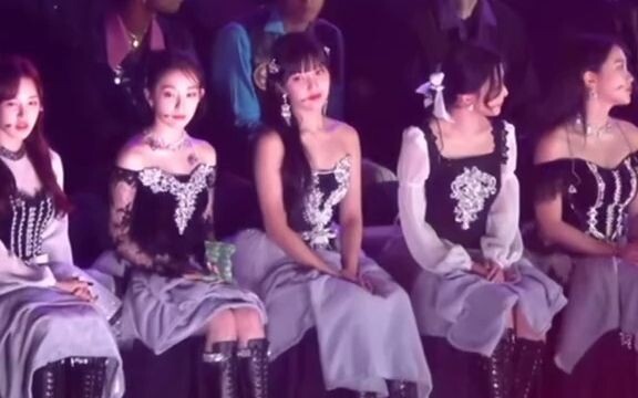 【ريد فيلفيت】 دعم النساء