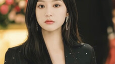 Her eyes are the finishing touch of her acting! She has the full aura of a queen!