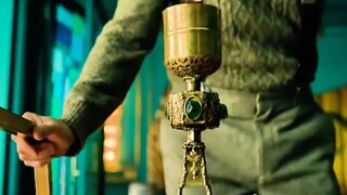 男人花4万欧元买了一件古董，却一锤子给砸了，只因他有一个惊天阴谋