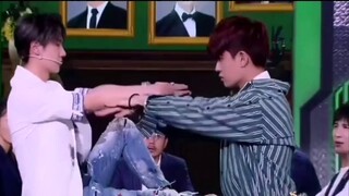 Oh my god! Look what I found out from my archaeology? ! Ren Jialun and Wang Yibo’s duet? ? ? ? ? ! !