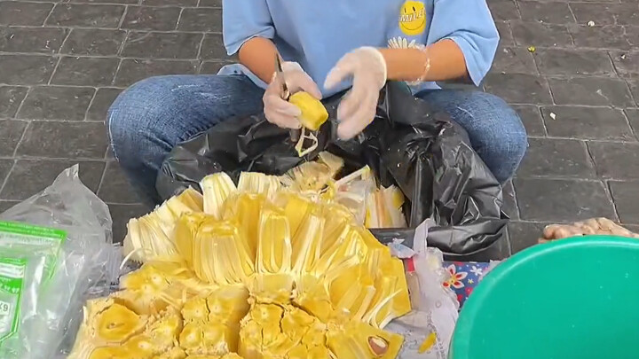 Ẩm thực Thái Lan: Mít đường bên lề phố ngọt lịm, tiện lợi và ngon “nổ” từ đầu đến chân!