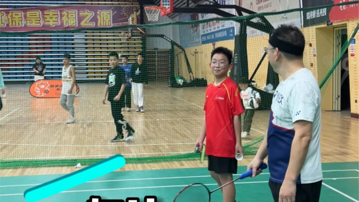 Cả video này mình cứ cười tủm tỉm kiểu “dì ghẻ” luôn!