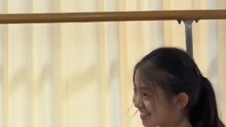 Pressing the instep doesn't hurt, I have no other options. #舞蹈生#舞蹈教师#压脚背