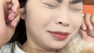 Social death scene! Playing a voice message from your girlfriend during her love period in her ear..