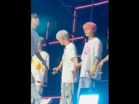 #jeno : Pindah aja ah tangan yg sono kosong..😁🤭 #jaemin #nomin #nctdream