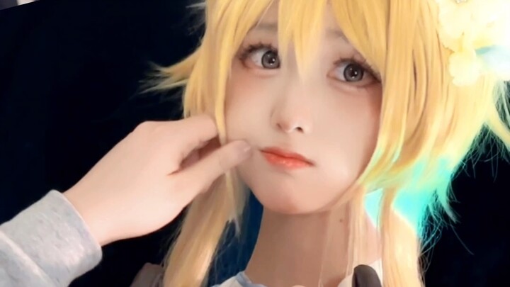 Pinching Sister Ying's cheeks～🤏