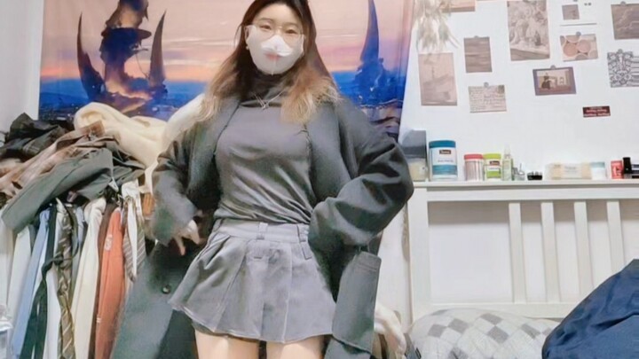 #Busy day# New Year's uniform hahahaha
