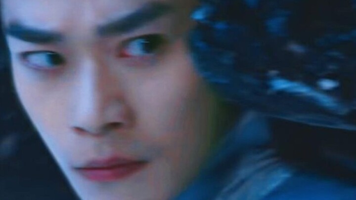 Wow, such domineering lines! I finally waited for his separate fighting scene. He is worthy of his m