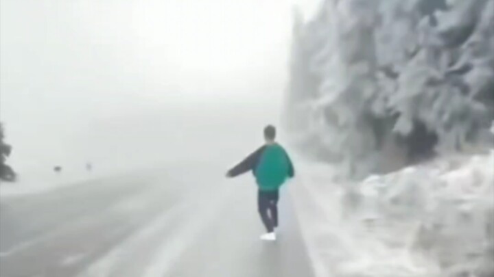 Mist, Mountains 🖐🏻, On the Move