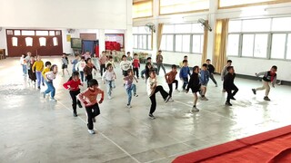 [Học sinh tiểu học học cách khóa từ đầu] Lớp 2, hầu hết học sinh đều có thể thực hiện lệnh STOP&GO!