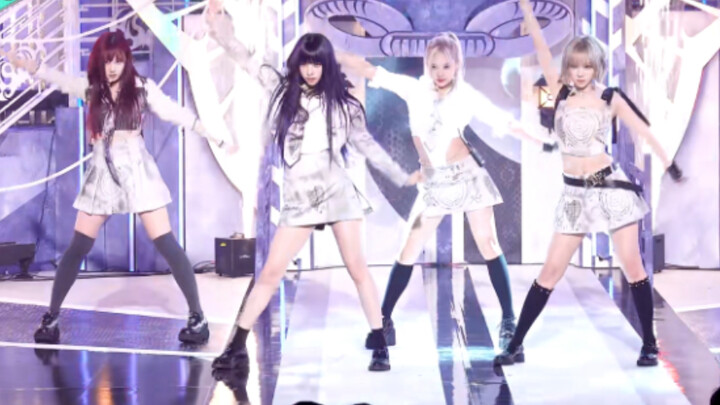 Comparing aespa members' performances of "Girls" dance break, whose performance is the most expressi