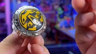 [Komentar Aneh Bing Gui] Pedang Suci Orb Ultra Beyblade Ciptaan Cerdas