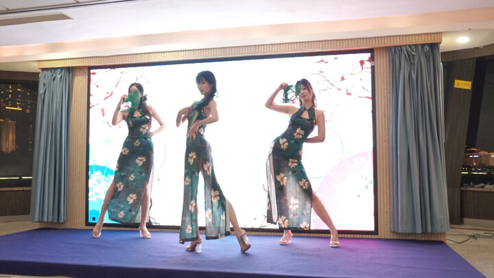 Cheongsam Night Dance