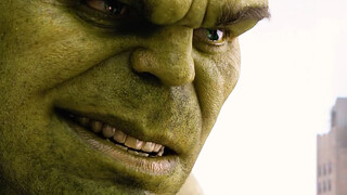 "Hulk mỉm cười và thế giới trở nên khó lường"