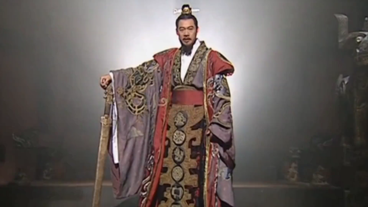 “Qin King Zulong devoted his entire life to the world—now that’s what you call a truly unparalleled 