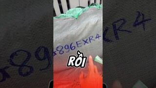 Xưởng sản xuất dép Nguyễn Như Anh đóng 100 đôi dép cho đại lý quá nhiều đơn hàng lớn.