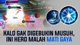 Kalo gak digebukin musuh, ini hero malah MATI GAYA