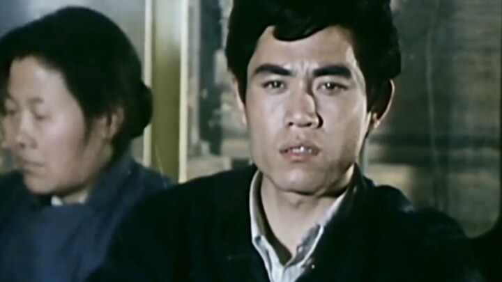 Drivers in the 1980s really enjoyed an incredibly high social status. #ChenBaoguo#SmoothSailing#Clas