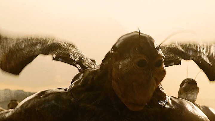 Những con gián đã thành tinh thì khá lợi hại.