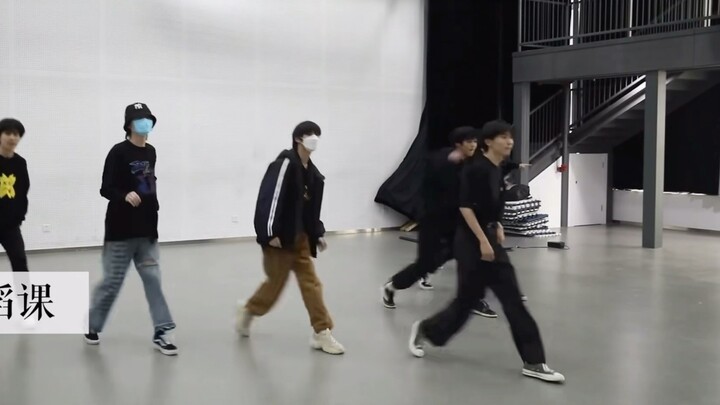 [Times Youth League] [Dance Training Clips] Some dance training clips of the little bombers~