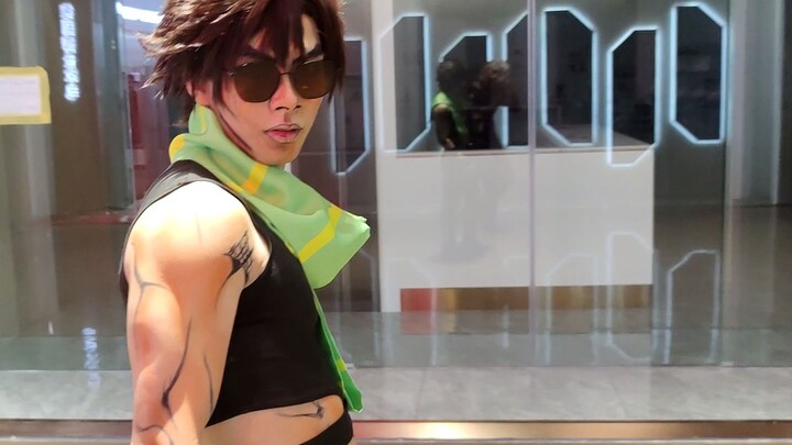 Life|JOJO|Joseph Joestar at Comic-Con!