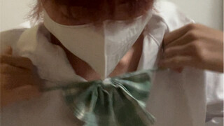 ในช่วงที่ไม่มีใครอยู่บ้าน แอบใส่เสื้อผ้าผู้หญิง JK ไว้...