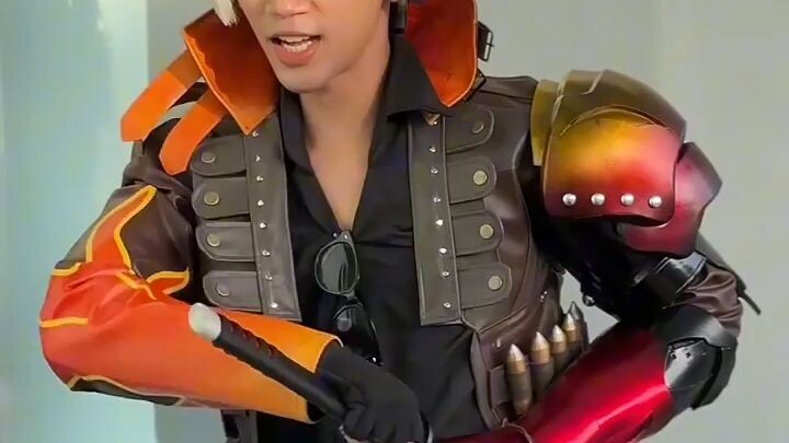 cosplay anime: karakter ff dari Jepang