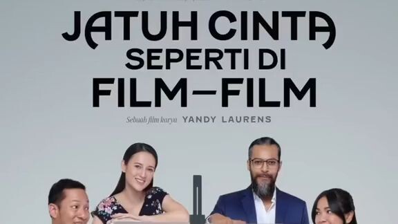 Review Jatuh cinta seperti di film-film✨